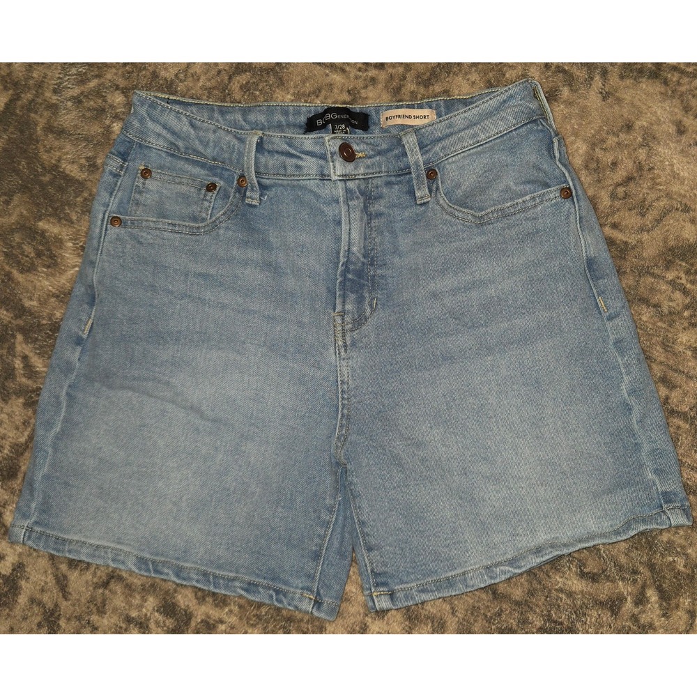 BCBGeneration Boyfriend Short Light Wash Denim Jean Shorts Size 7 28 Light Blue